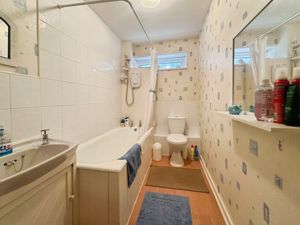 Bathroom- click for photo gallery